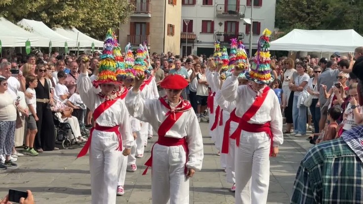 "Gora Astigarraga eta gora gure sagarra!"