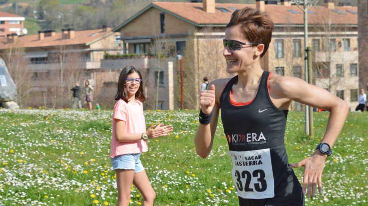 Maitane Guerrero nagusi, eta Gaizka Sarasola podiumean