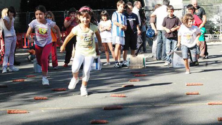 Egun osoko festa Karabelen, larunbatean