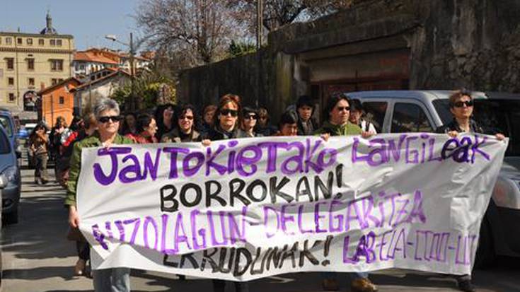 Eskualdeko 60 langile inguruk manifestazioa egin zuten atzo Hernanin, konbenioa eskatzeko