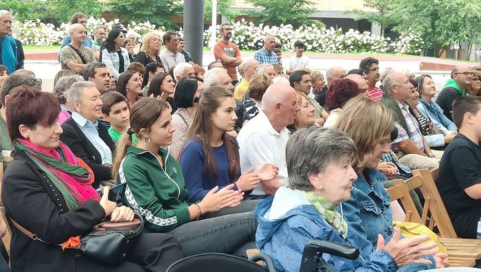 Santio eguna ospatuko dute gaur astigartarrek, eta bihar amaituko dituzte festak, zezen suzkoarekin