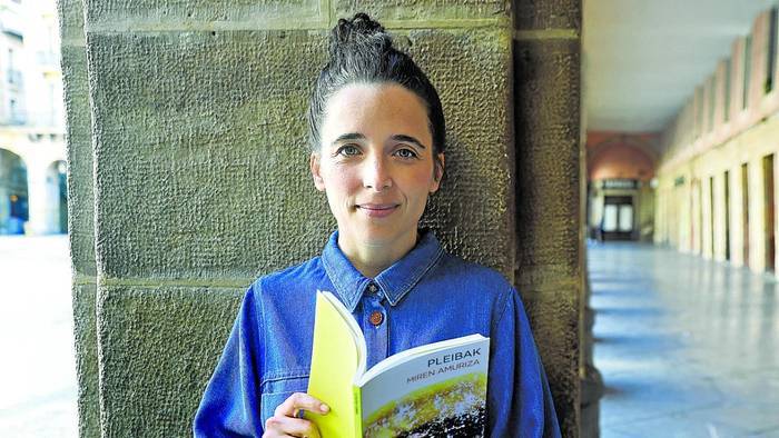 Literatura feminismotik