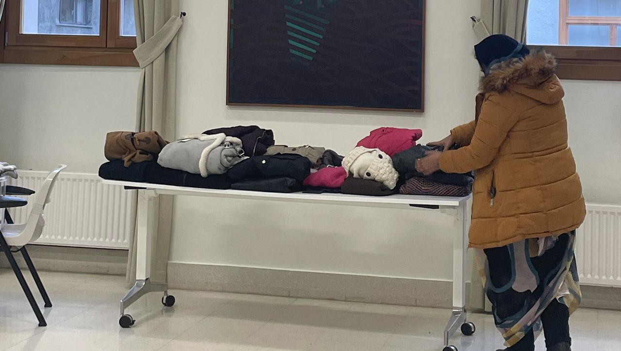 Neguko arropa eta manta bilketa bihartik, Etxebizitza Sindikatuak