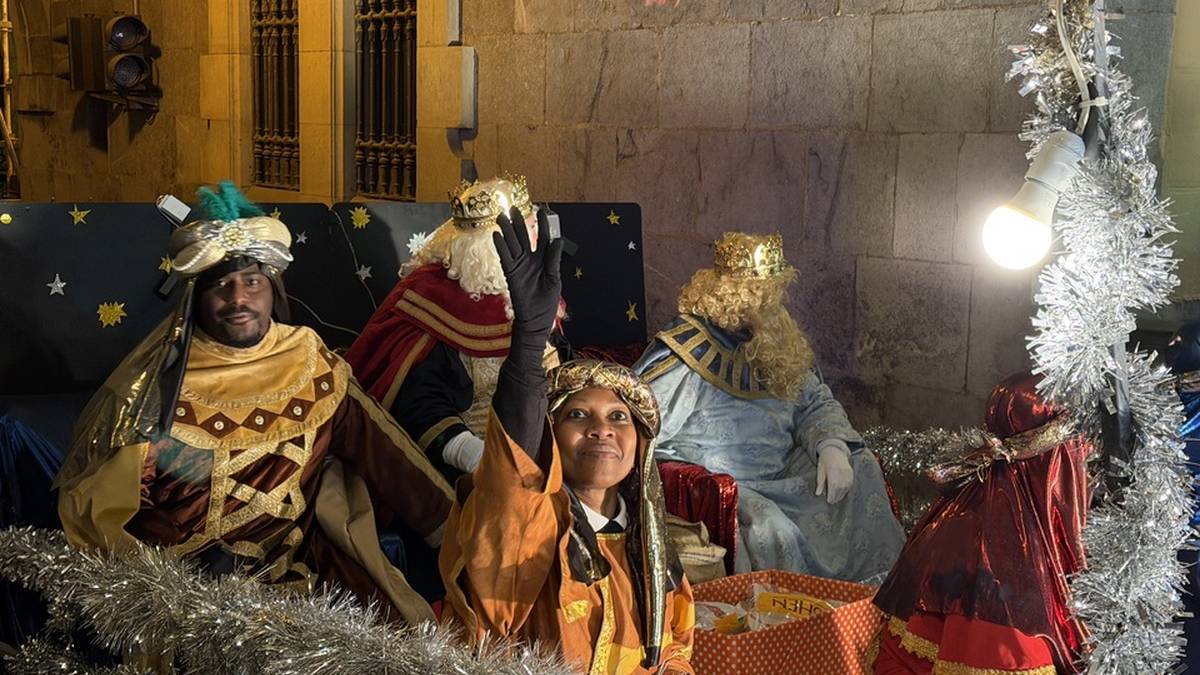 Errege Magoen kabalgata, Hernaniko kaleetan barrena