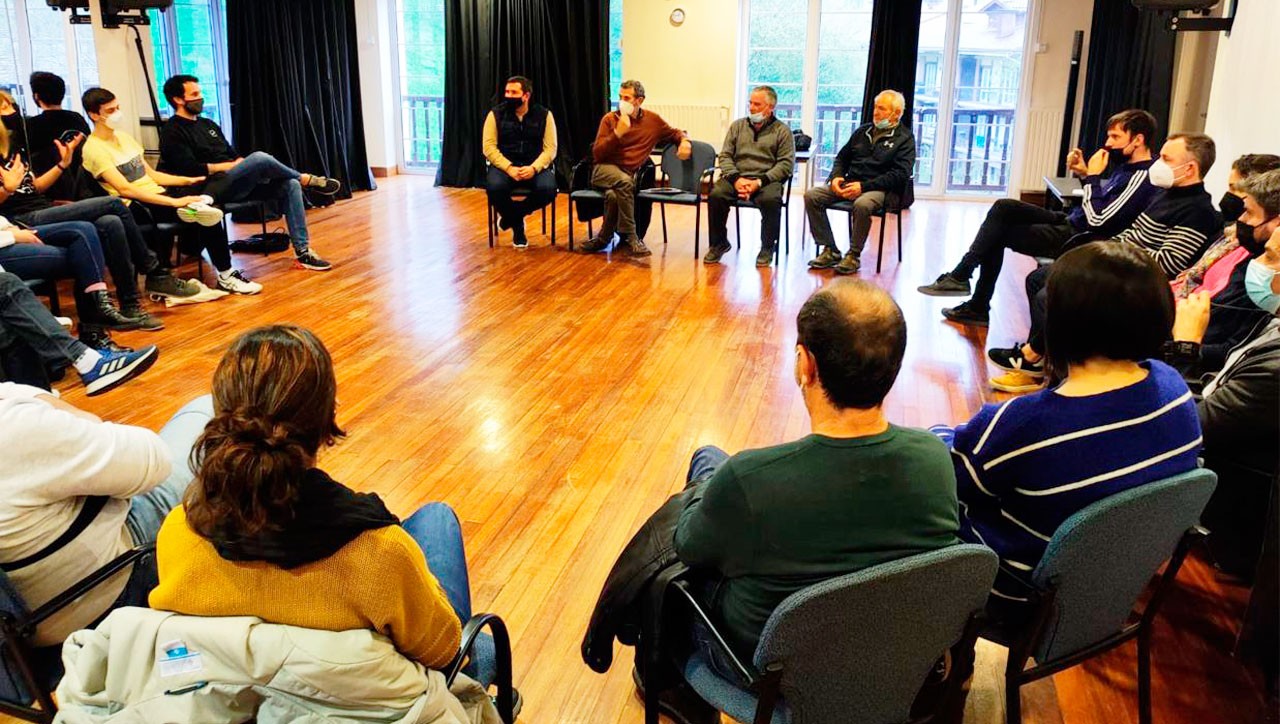 Euskal gatazkaren inguruan mahai  ingurua izango da urriaren 10ean