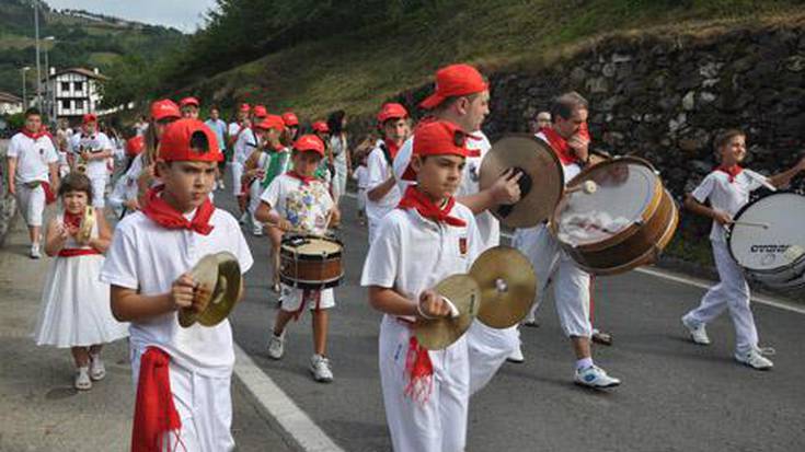 Aste honetan festarik festa ibiltzeko aukera  Goizueta, Santiomendi eta Aranon