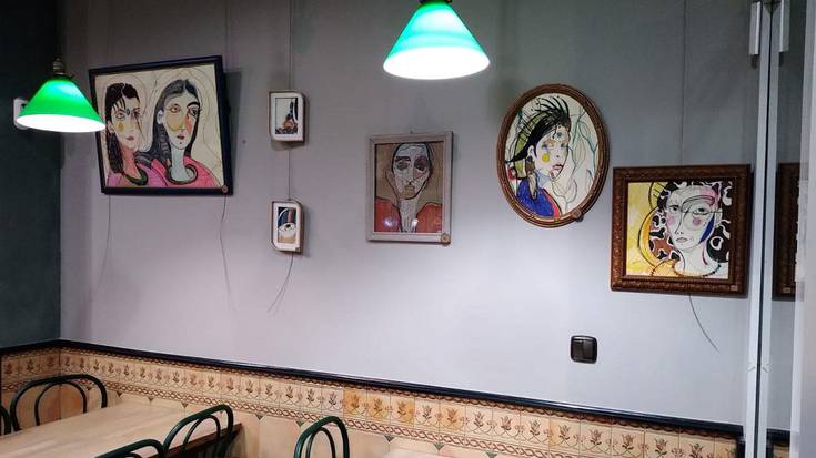 'Bi txori buru' ikusgai, Kide tabernan