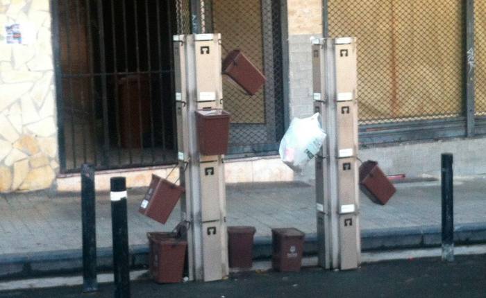 «Bilduk aparkaleku plazak kendu ditu zabor zuhaitzak jartzeko»