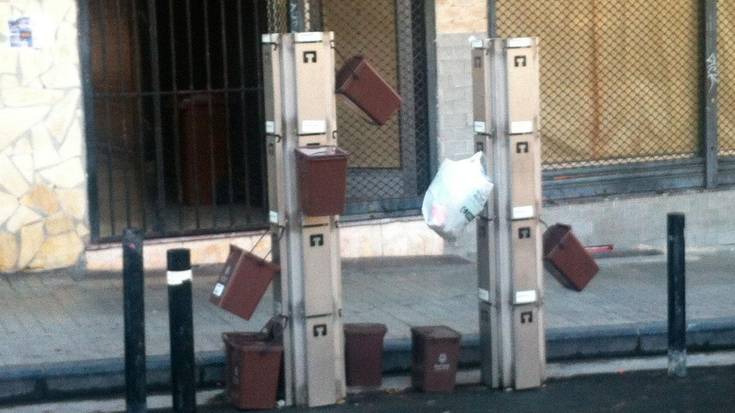 «Bilduk aparkaleku plazak kendu ditu zabor zuhaitzak jartzeko»