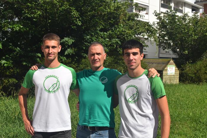 «Abuztua hilabete polita izango da, itsasoko estropadak datoz eta motibatuta gaude»