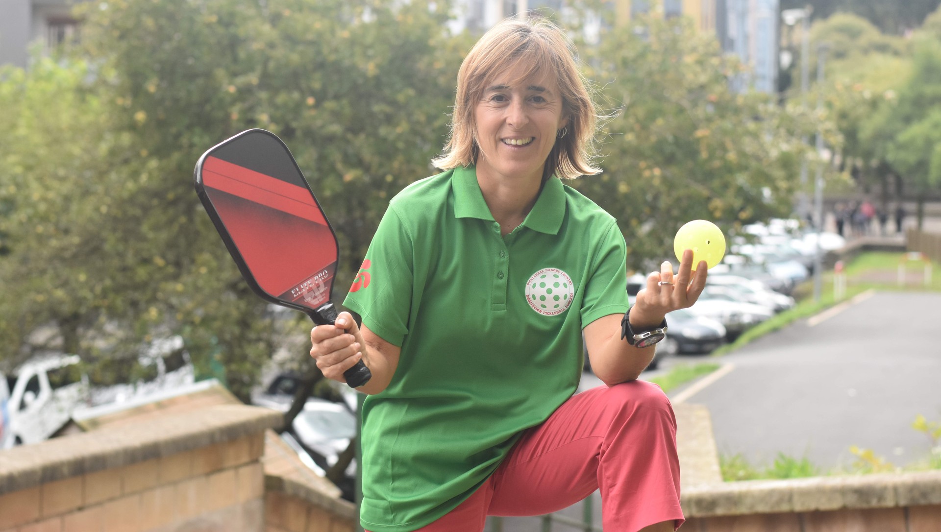 «Oso erraza, dibertigarria eta inklusiboa da pickleballa, adin guztietarako modukoa»