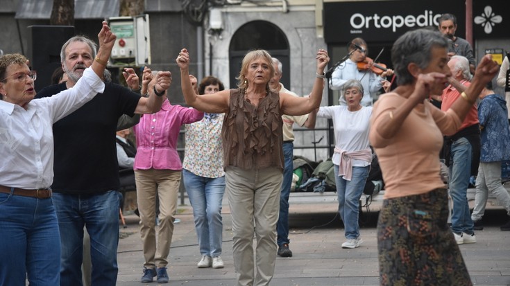 Dantza eta dantza Hernaniko erromerian!