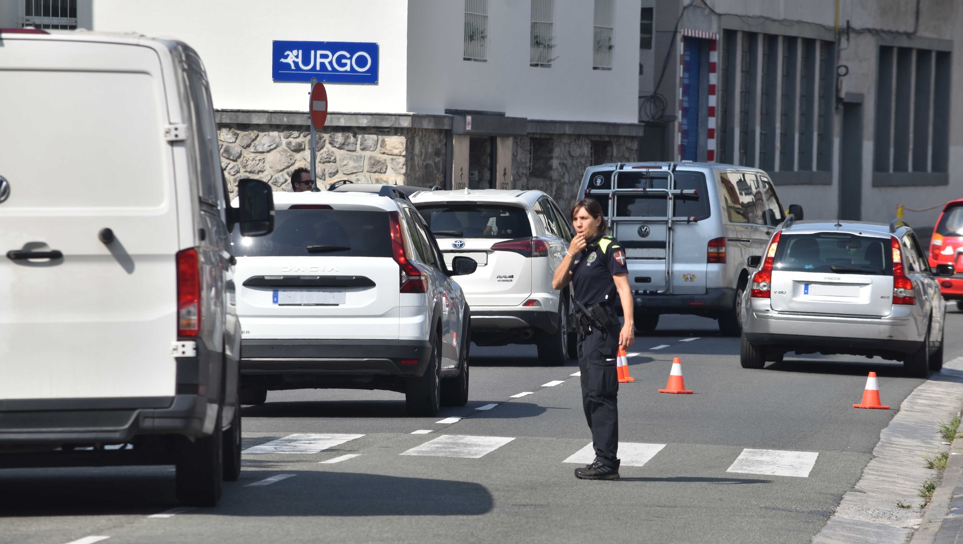 Trafiko mozketak Floridan, Rueda de Asian film bat grabatzen ari direla eta