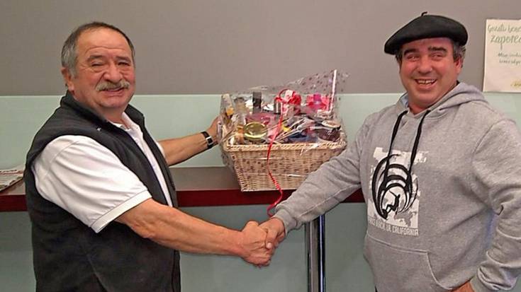 Pako Zabaleta eta Vicente Brunetentzat, Dorronsororen saskiak