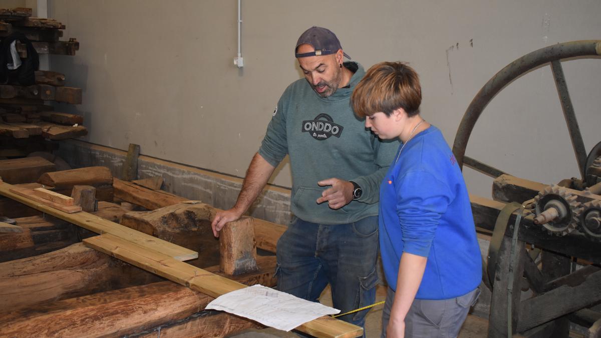 Lanbide Heziketako ikasleek egin dute dolare zaharraren muntaketa eta zaharberritzea