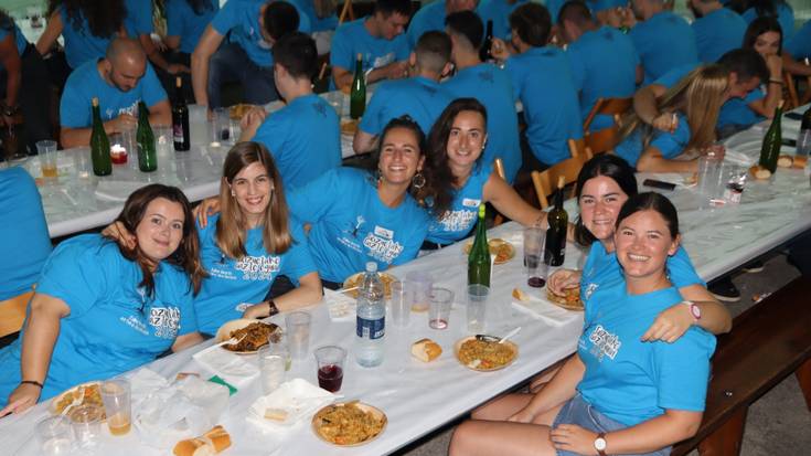 Goizuetako festetako bazkarietarako txartelak salgai jarri dituzte