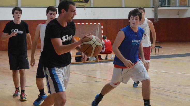 3x3 saskibaloi torneoan, izenematea zabalik