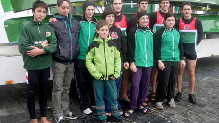 Hasi dira arraunak dantzatzen!