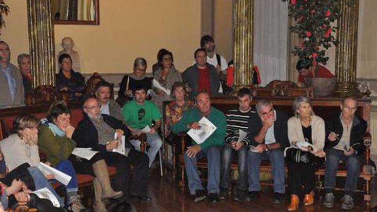 Hiru fetxa jarri dituzte proposatutako ideiak lantzeko