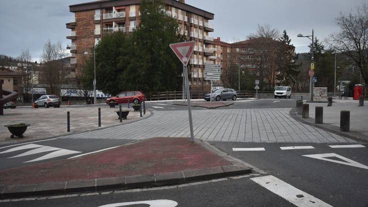 Asfaltatze lanen eraginez, trafikoan eta autobusetan aldaketak izango dira