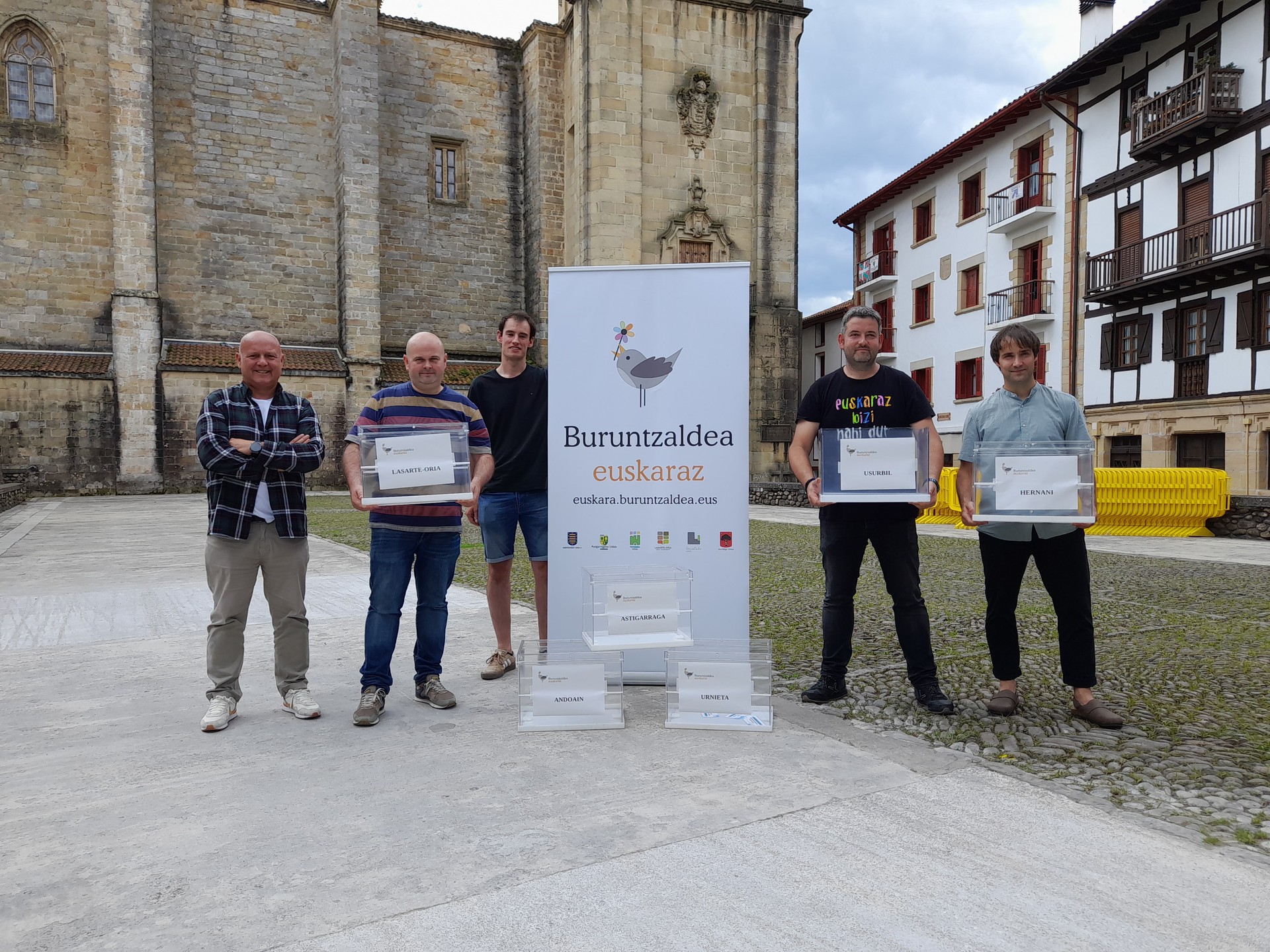 Iker Beracierto, Eider Garro eta Asier Altuna, Gidabaimena euskeraz sarien irabazle