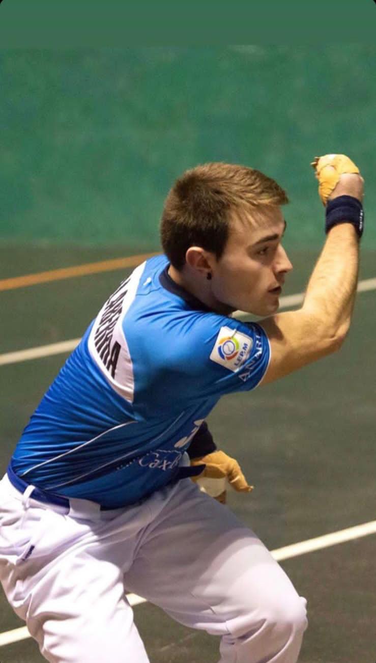 Iker Salaberriak semifinala, gaur
