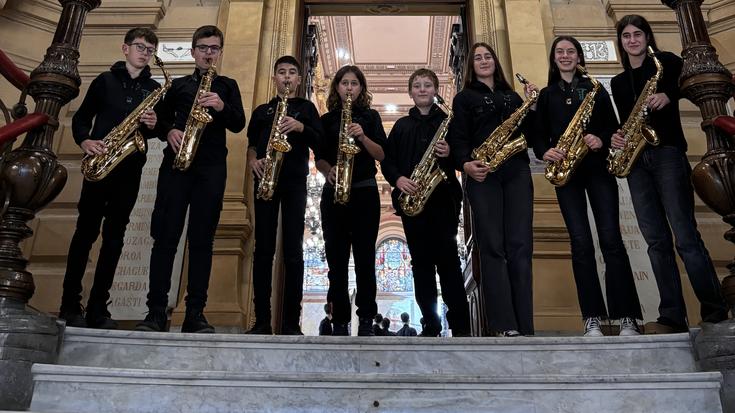 Hernasaxek kontzertua, bihar