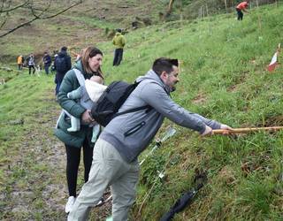 Iaz jaiotako 96 astigartarren izenean zuhaitz bana landatuko dute igande honetan, Anuskan