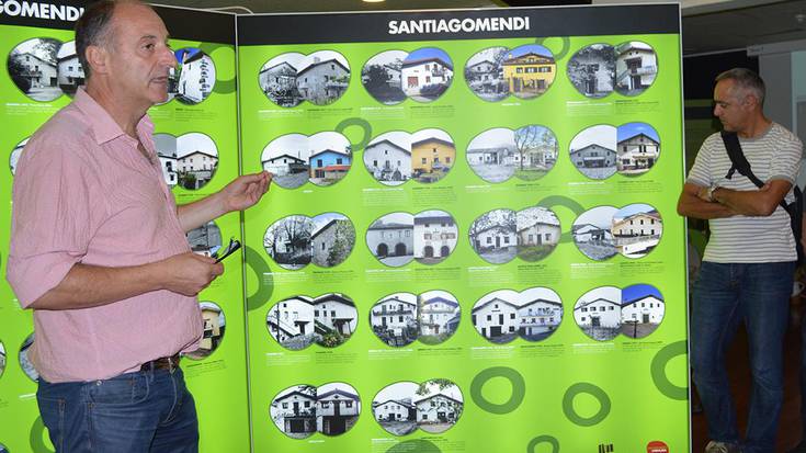 Bi erakusketa, kultur etxean