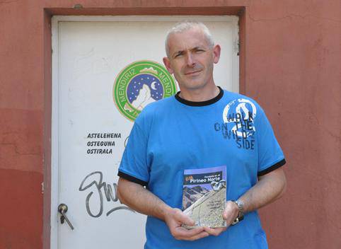 Xabier Larretxea - Eskalatzailea:
«Eskalatzeko bide luzeak eta errazak ditut gustoko, eta horiek bildu ditut liburuan»
