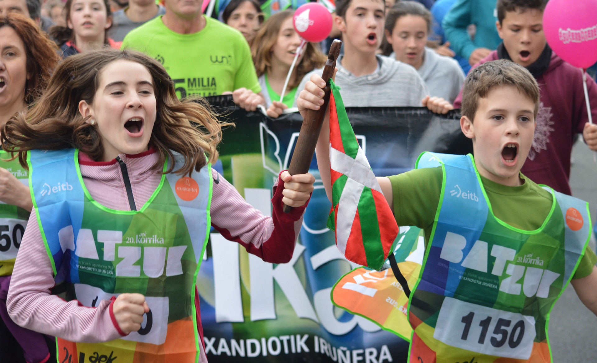 Korrikako arropa saltzeko postua jarriko dute bihar, Garinen