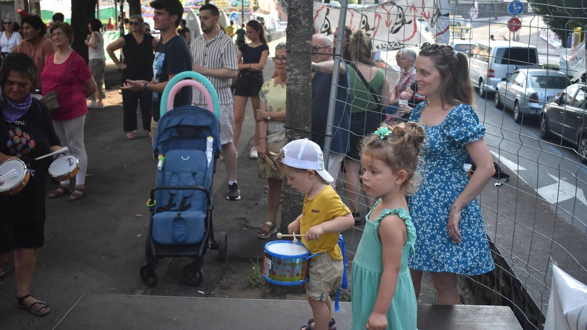 San Joanak - Ekainak 26: Batukada feminista, eta Oinkada erromeria Baztango Patxi Larralde taldearekin batera