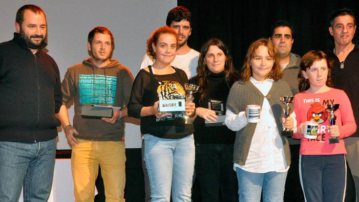 Argazkilari onenek jaso dute saria