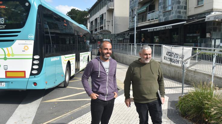 «Astigarragak ez du kalitatezko autobus zerbitzurik eta indartzea eskatzen dugu»