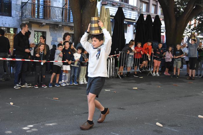 Garai bateko bizimoduaren lagin bat erakutsiko dute biharko antzinako jolasetan