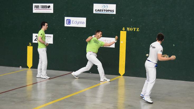 Bailarako bikoteak igaro ziren finalera, Txomiñenen