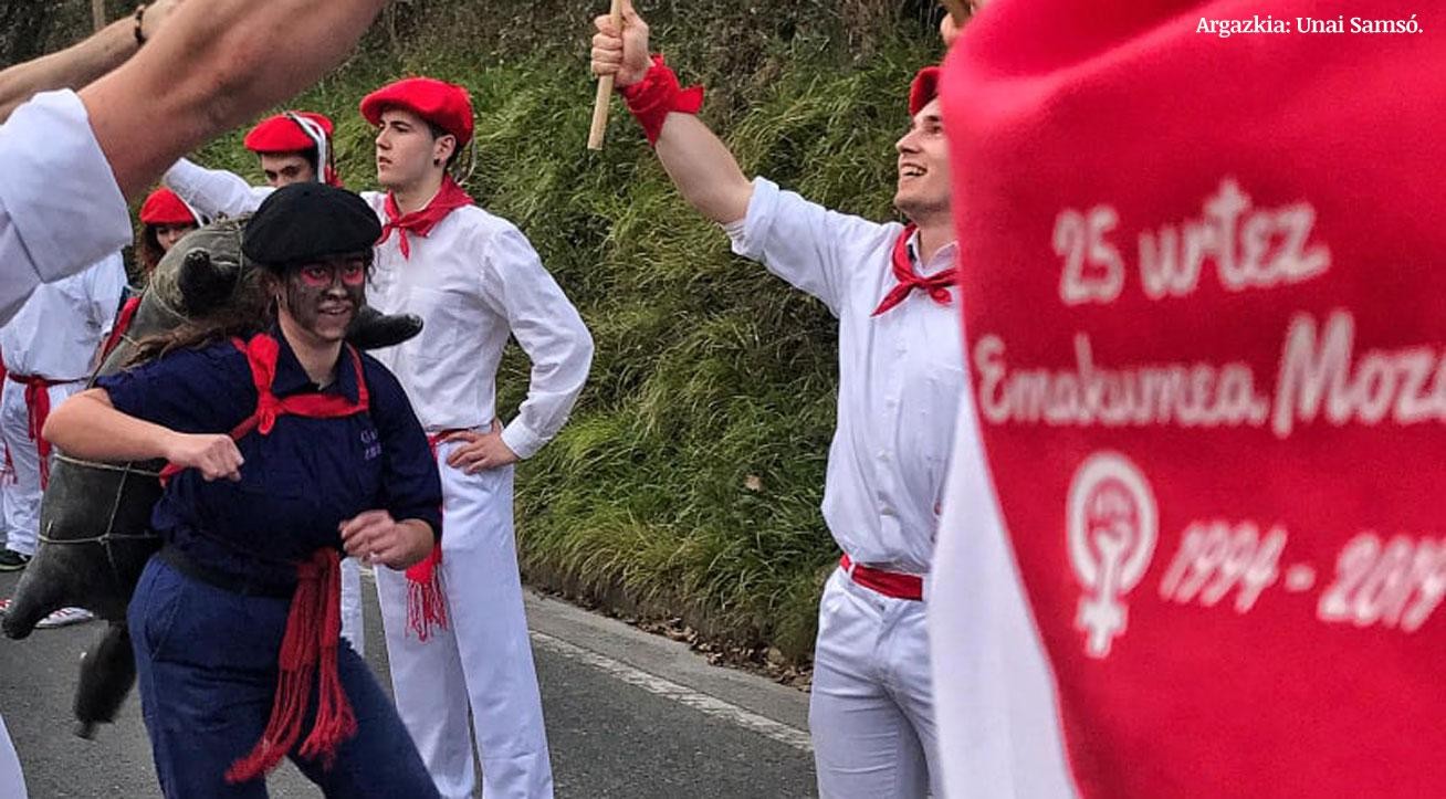 «Jendeak bazuen aldaketa beharra, gizon zein  emakume zahagi bezala ateratzekoa»