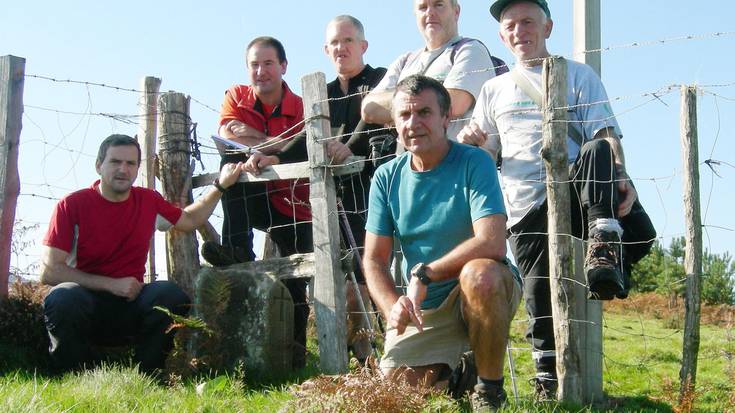 Aranoko mugan eta Landarbason ibili ziren atzo, Mugarri Egunean
