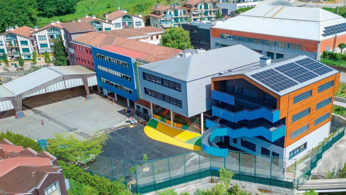 Otsailaren 2tik 13ra aurrematrikulazioa egiteko aukera egongo da bailarako ikastetxeetan