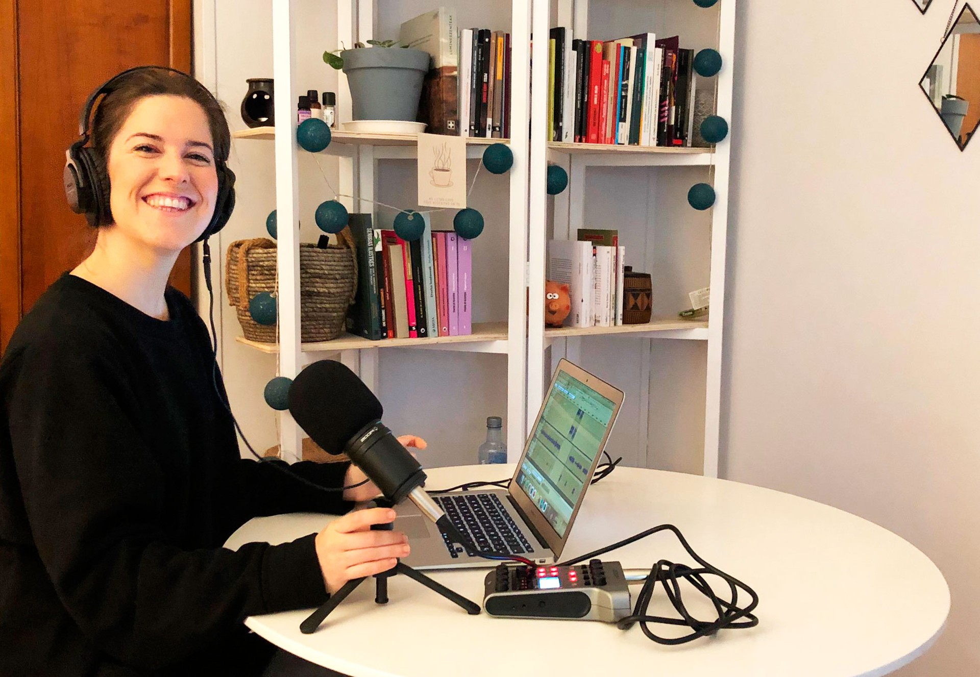 «Nire asmoa da, feminismoaren 13 erreferenteren bizipenak eta borrokak ezagutaraztea»