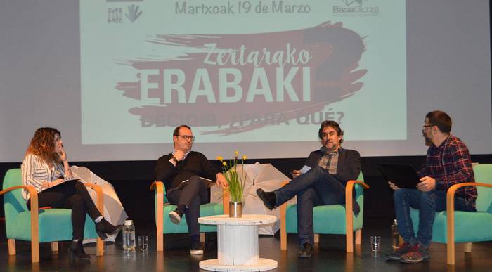 Herri-galdeketaren aldeko grina pizten, BagaGiltza