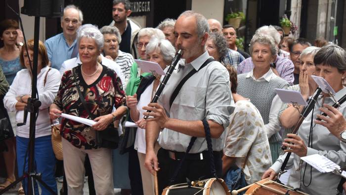 Egun osoko festarekin ospatuko dute Karmen eguna bihar Kaxkoan