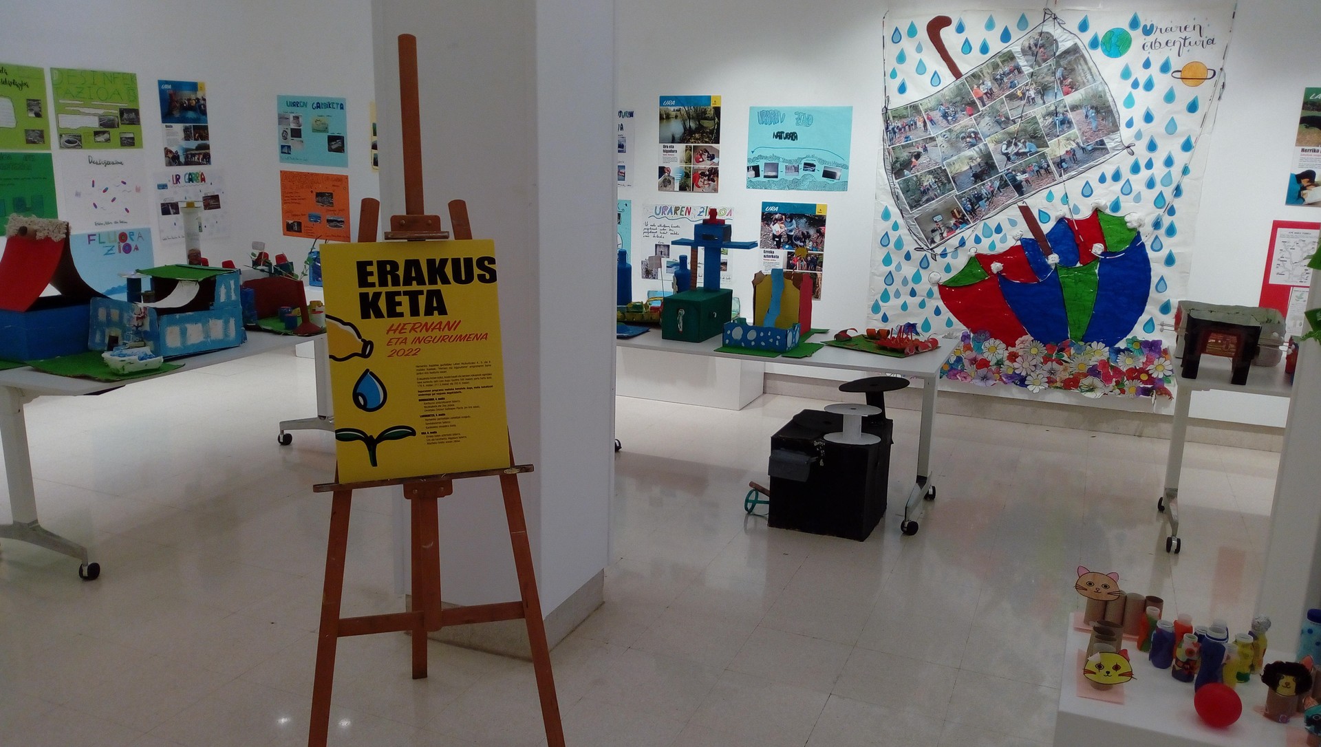 Ingurumenari buruzko erakusketa gaur arte Biterin, ikasleen eskutik