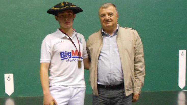 Iker Salaberria, txapeldun