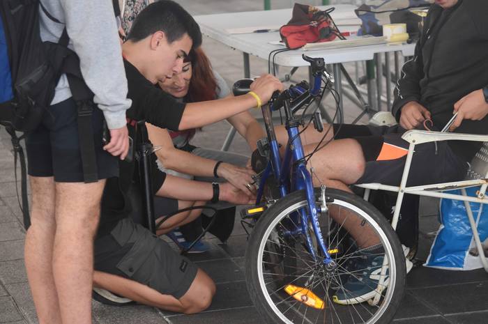 Bigarren eskuko azoka berezia, bizikletekin