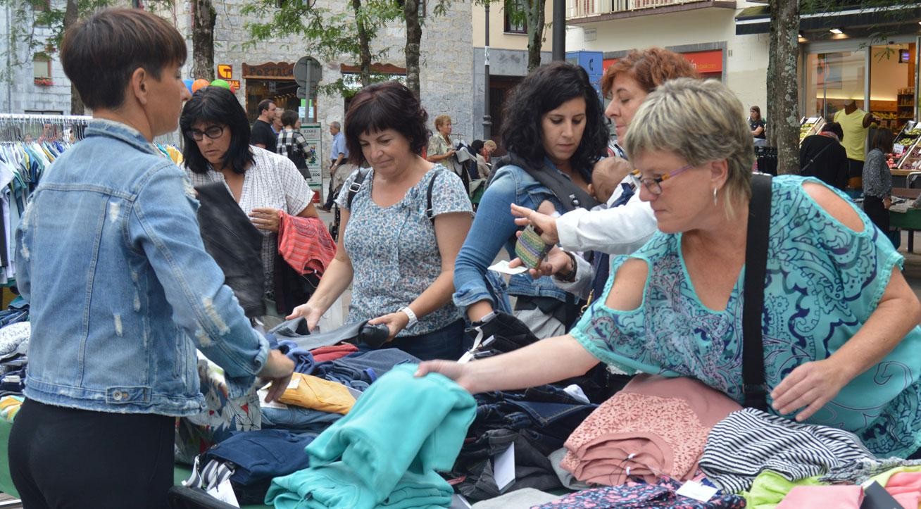 Stock Azoka, bihar eta etzi