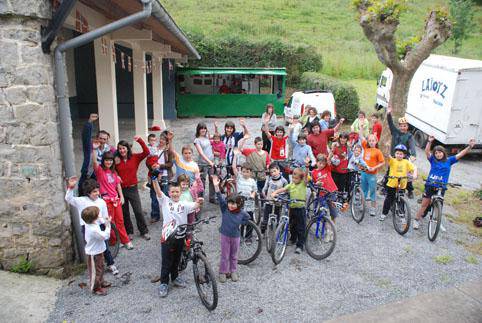 Mountain bike froga, txupinazoa eta
abere dema gaur Osiñagako jaietan