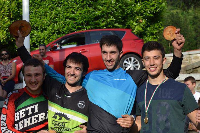 Urdanpilleta anaiak  podiumera igo dira Markinan 