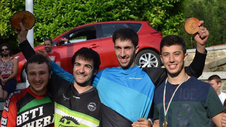 Urdanpilleta anaiak  podiumera igo dira Markinan 