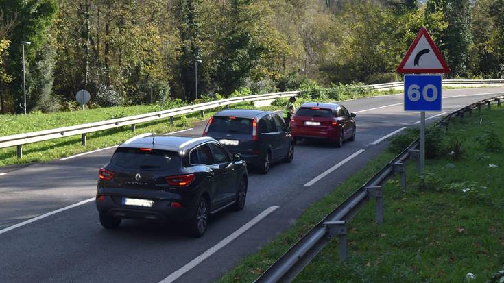 Zuhaitza kendu dute dagoeneko, Galarreta eta Sorgintxulo arteko errepidean